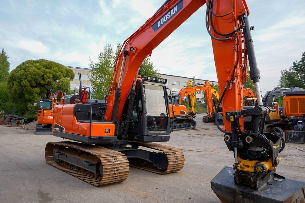 Doosan DX140LC-5 EPS ENGCON - Excavator pe şenile: Foto 5 Doosan DX140LC-5 EPS ENGCON - Excavator pe şenile: Foto 5