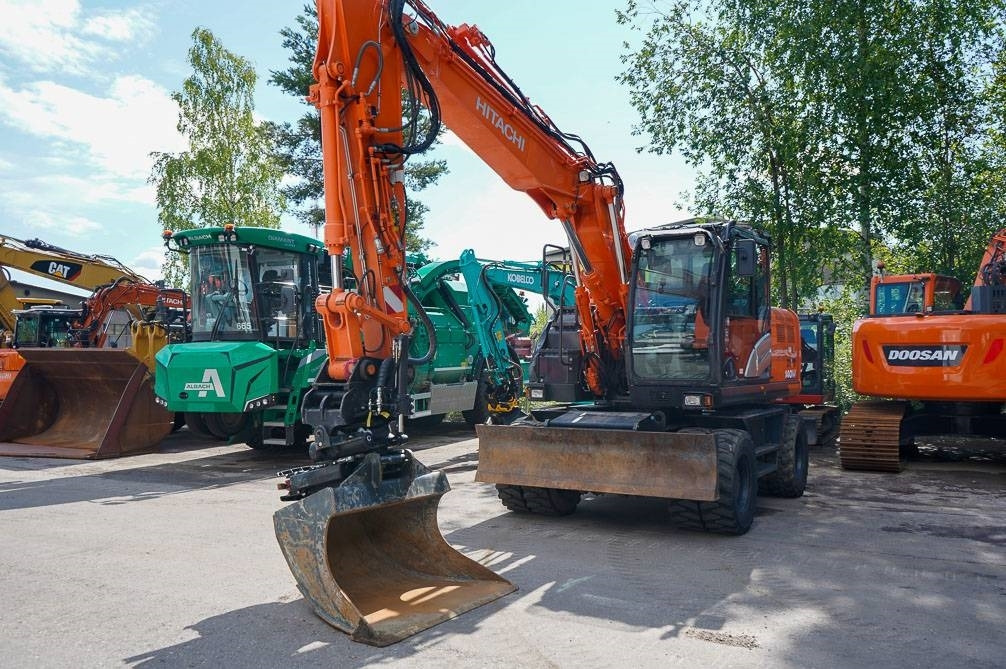 Hitachi ZX 140 W-6 - Excavator pe roţi: Foto 3 Hitachi ZX 140 W-6 - Excavator pe roţi: Foto 3