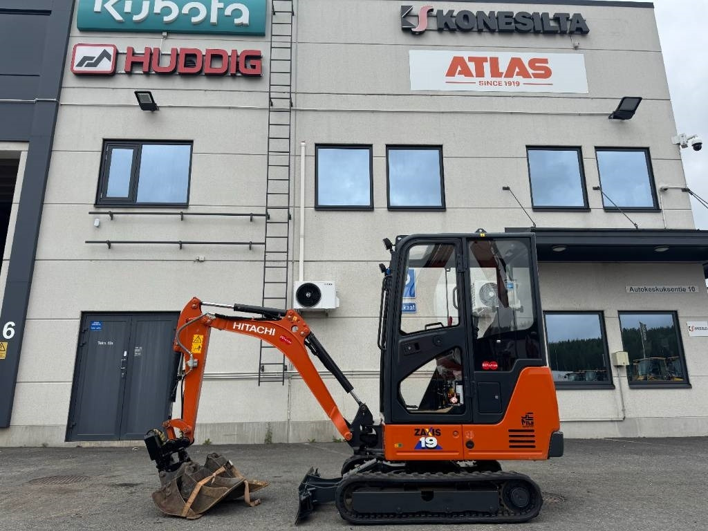 Hitachi ZX 19-6 CR - Mini excavator: Foto 1 Hitachi ZX 19-6 CR - Mini excavator: Foto 1