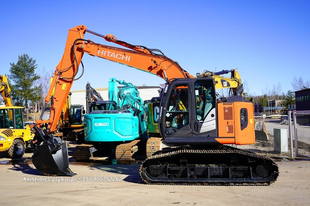 Hitachi ZX135US-6 METSÄALUSTALLA - Excavator pe şenile: Foto 1 Hitachi ZX135US-6 METSÄALUSTALLA - Excavator pe şenile: Foto 1