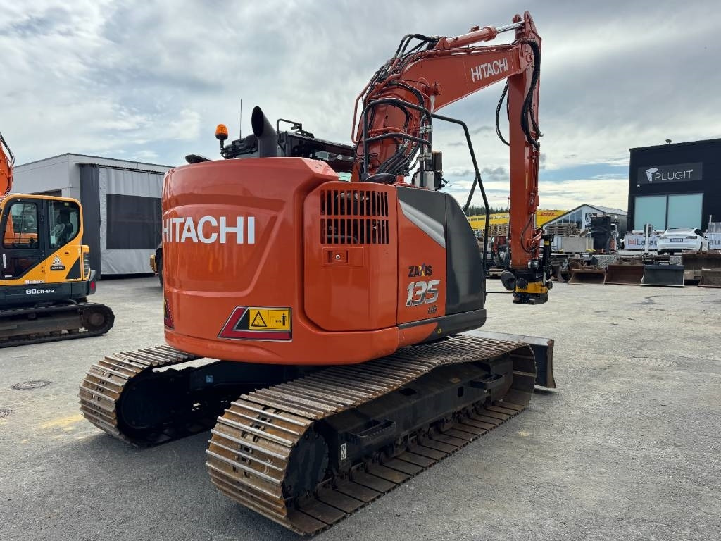 Hitachi ZX135USBL-7 PYÖRITTÄJÄLLÄ  - Excavator pe şenile: Foto 5 Hitachi ZX135USBL-7 PYÖRITTÄJÄLLÄ  - Excavator pe şenile: Foto 5