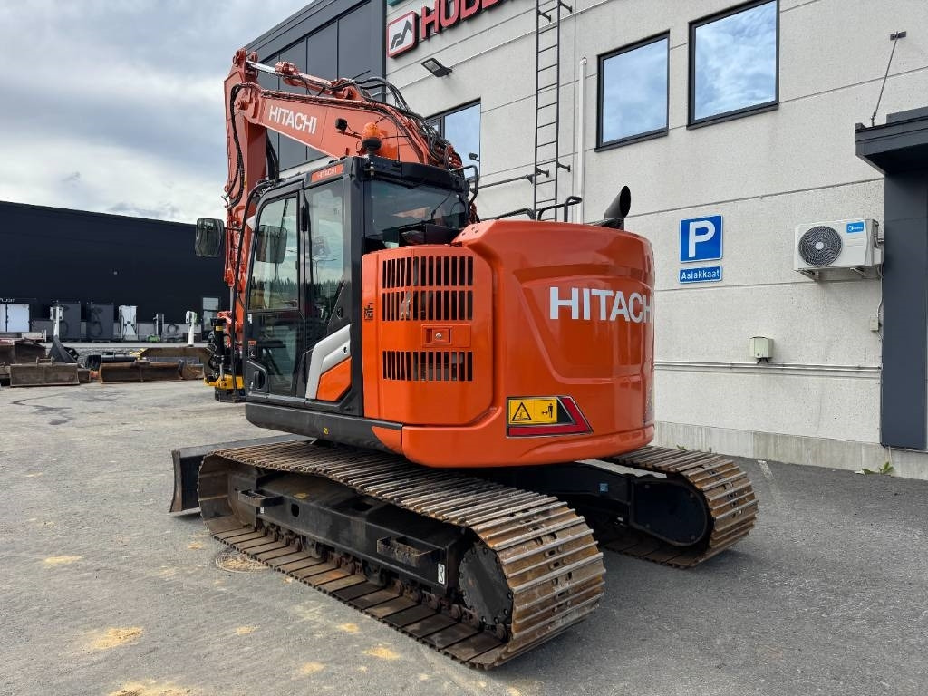 Hitachi ZX135USBL-7 PYÖRITTÄJÄLLÄ  - Excavator pe şenile: Foto 3 Hitachi ZX135USBL-7 PYÖRITTÄJÄLLÄ  - Excavator pe şenile: Foto 3