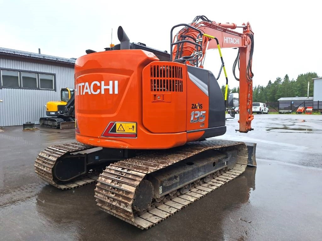 Hitachi ZX135USLC-7 PUSKULEVYLLÄ - Excavator pe şenile: Foto 3 Hitachi ZX135USLC-7 PUSKULEVYLLÄ - Excavator pe şenile: Foto 3