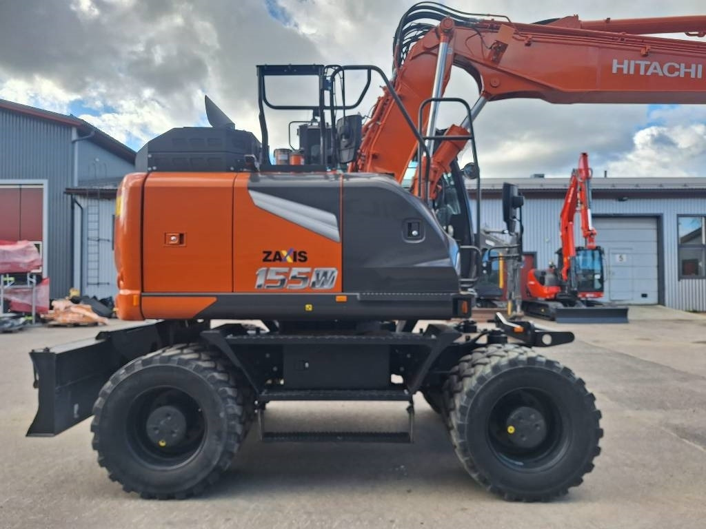 Hitachi ZX155W-7 -STAGE 5- VÄHÄN AJETTU - Excavator pe roţi: Foto 5 Hitachi ZX155W-7 -STAGE 5- VÄHÄN AJETTU - Excavator pe roţi: Foto 5