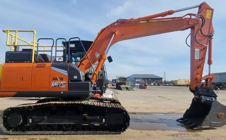 Hitachi ZX160LC-7 KUIN UUSI - Excavator pe şenile: Foto 2 Hitachi ZX160LC-7 KUIN UUSI - Excavator pe şenile: Foto 2