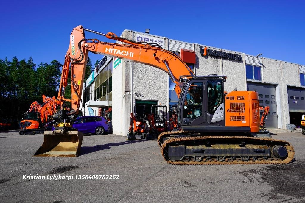 Hitachi ZX225USLC-6 Huippuvarusteet! - Excavator pe şenile: Foto 1 Hitachi ZX225USLC-6 Huippuvarusteet! - Excavator pe şenile: Foto 1
