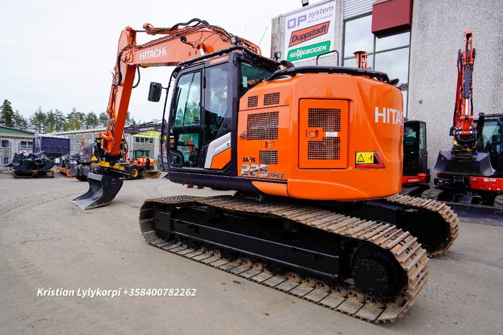 Hitachi ZX225USLC-7 ENGCON JA NOVATRON  - Excavator pe şenile: Foto 2 Hitachi ZX225USLC-7 ENGCON JA NOVATRON  - Excavator pe şenile: Foto 2