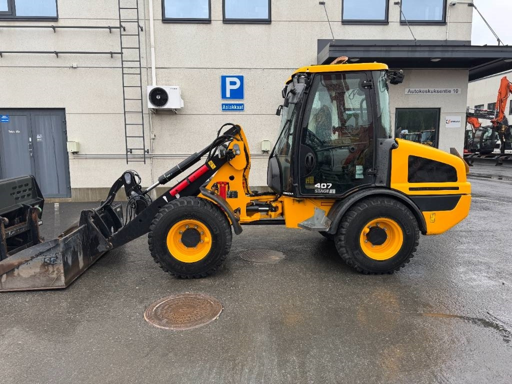 JCB 407 SV RUNSAASTI LISÄVARUSTEITA - Încărcător frontal pe pneuri: Foto 2 JCB 407 SV RUNSAASTI LISÄVARUSTEITA - Încărcător frontal pe pneuri: Foto 2