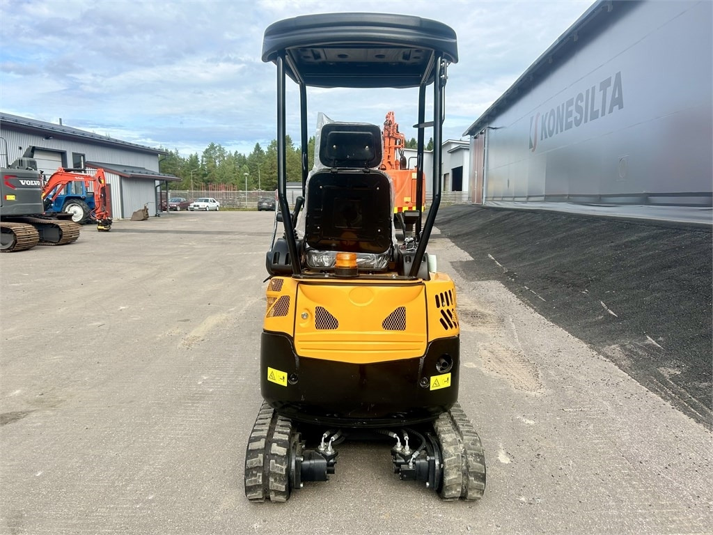 JPC HT 18 KATOS KUIN UUSI - Mini excavator: Foto 4 JPC HT 18 KATOS KUIN UUSI - Mini excavator: Foto 4