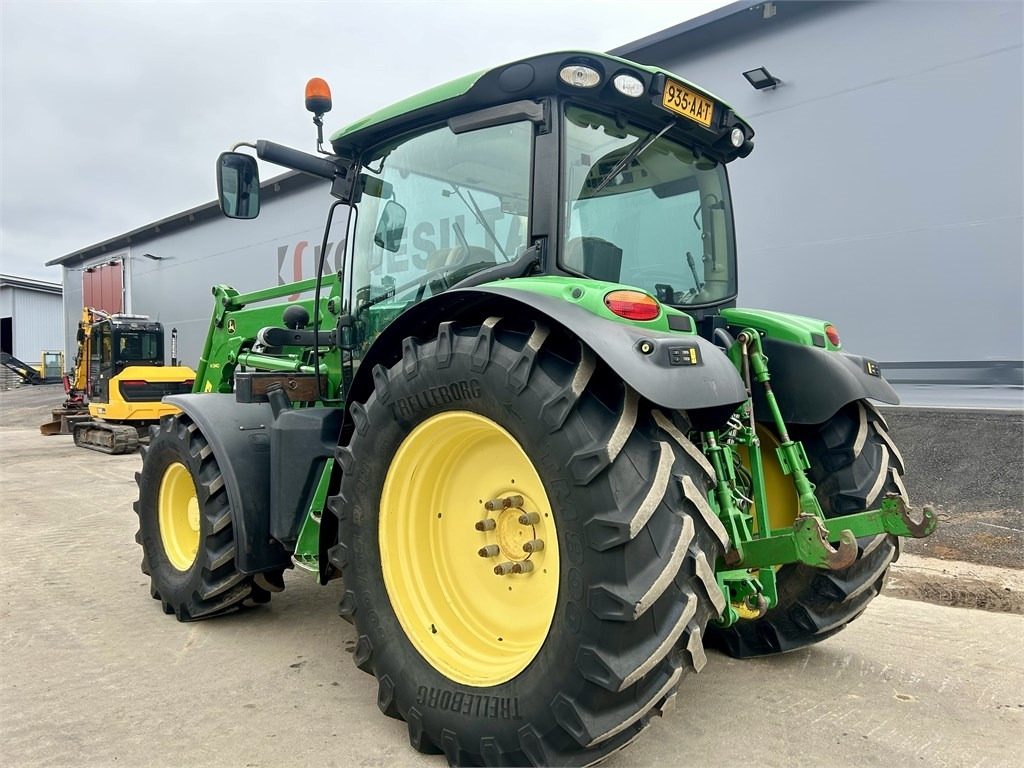 Tractor agricol John Deere 6125 R AUTOPOWER ETUKUORMAAJALLA: Foto 8