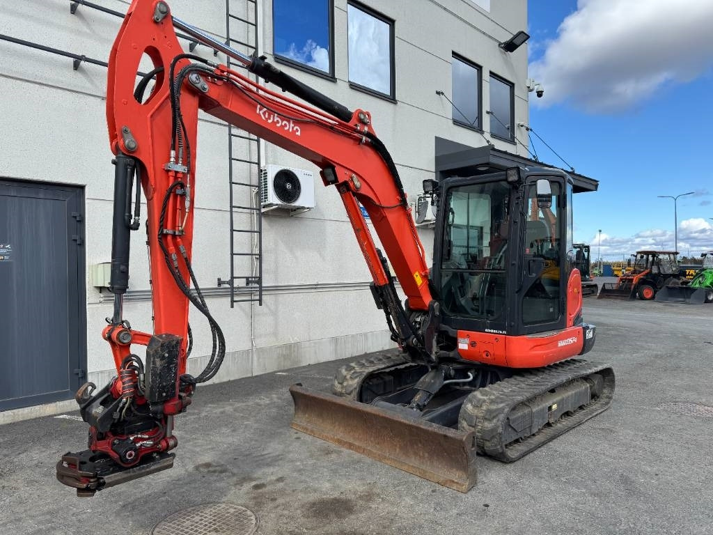 Kubota KX057-4 PYÖRITTÄJÄLLÄ - Mini excavator: Foto 2 Kubota KX057-4 PYÖRITTÄJÄLLÄ - Mini excavator: Foto 2