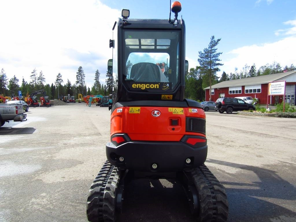 Kubota U27-4 UUSI, PYÖRITTÄJÄLLÄ - Mini excavator: Foto 3 Kubota U27-4 UUSI, PYÖRITTÄJÄLLÄ - Mini excavator: Foto 3