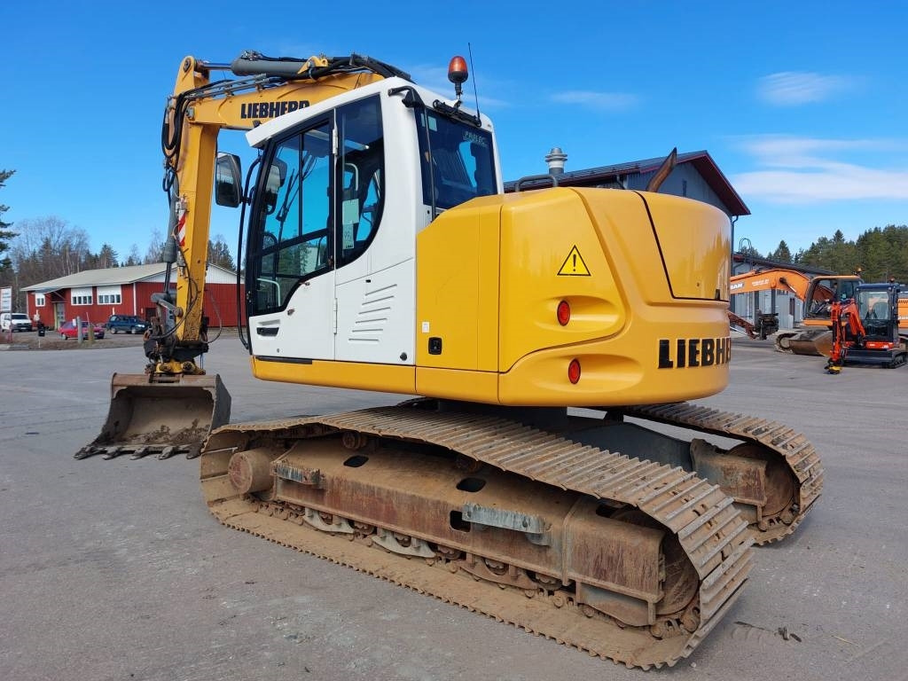Liebherr MYYTY! SOLD! R914 COMPACT - Excavator pe şenile: Foto 2 Liebherr MYYTY! SOLD! R914 COMPACT - Excavator pe şenile: Foto 2