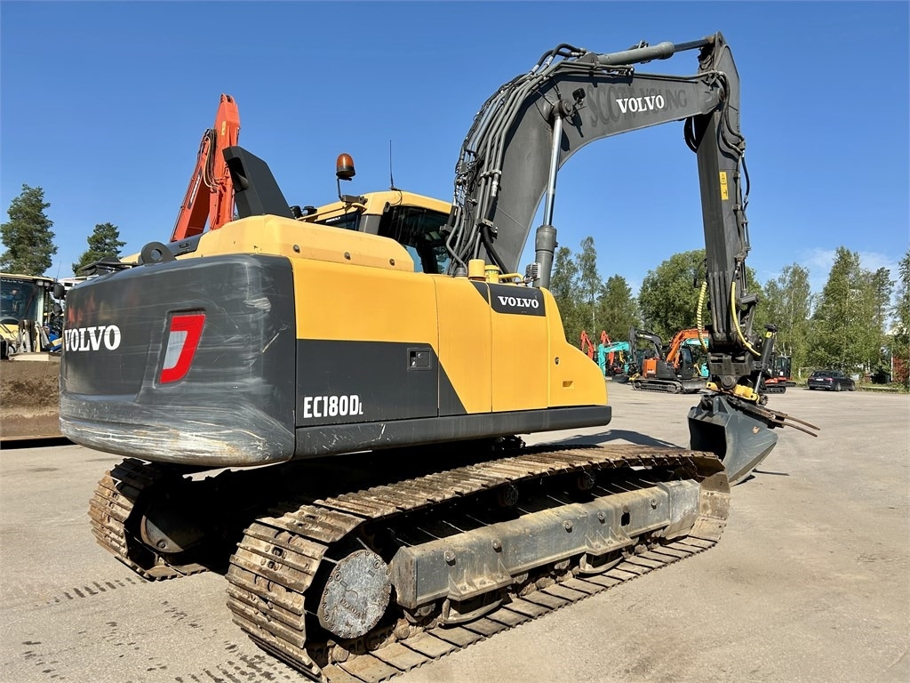 Volvo EC180DL PYÖRITTÄJÄLLÄ - Excavator pe şenile: Foto 5 Volvo EC180DL PYÖRITTÄJÄLLÄ - Excavator pe şenile: Foto 5