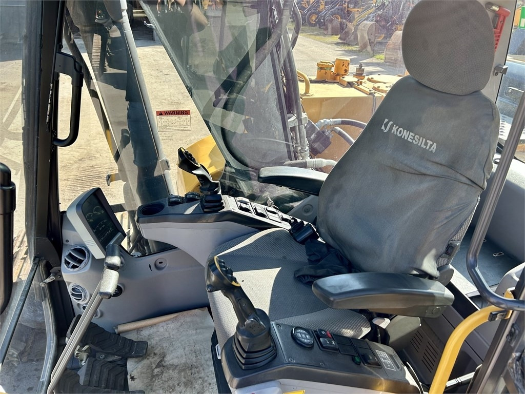 Leasing de Volvo EC180DL PYÖRITTÄJÄLLÄ Volvo EC180DL PYÖRITTÄJÄLLÄ: Foto 14 Leasing de Volvo EC180DL PYÖRITTÄJÄLLÄ Volvo EC180DL PYÖRITTÄJÄLLÄ: Foto 14