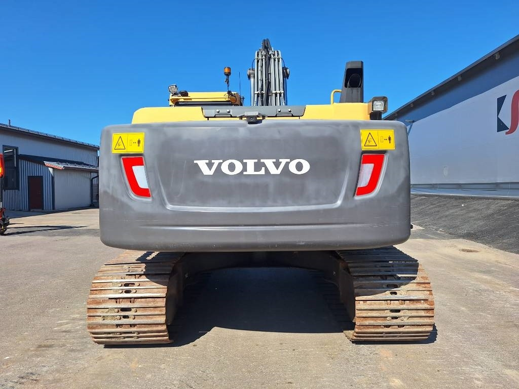 Volvo EC220DL PYÖRITTÄJÄLLÄ - Excavator pe şenile: Foto 3 Volvo EC220DL PYÖRITTÄJÄLLÄ - Excavator pe şenile: Foto 3