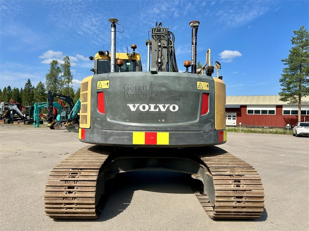 Volvo ECR235CL PYÖRITTÄJÄ, 3D-LAITTEET - Excavator pe şenile: Foto 4 Volvo ECR235CL PYÖRITTÄJÄ, 3D-LAITTEET - Excavator pe şenile: Foto 4