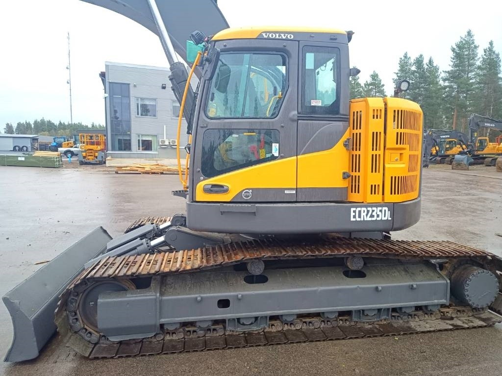 Volvo ECR235DL PYÖRITTÄJÄLLÄ - Excavator pe şenile: Foto 2 Volvo ECR235DL PYÖRITTÄJÄLLÄ - Excavator pe şenile: Foto 2