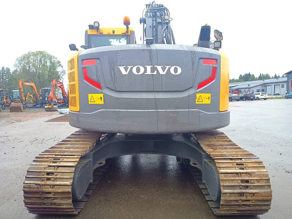 Volvo ECR235DL PYÖRITTÄJÄLLÄ - Excavator pe şenile: Foto 4 Volvo ECR235DL PYÖRITTÄJÄLLÄ - Excavator pe şenile: Foto 4