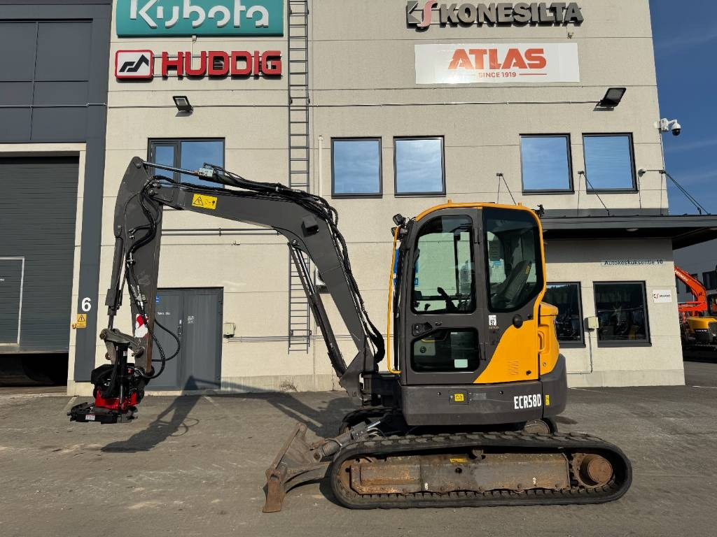Volvo ECR58D PYÖRITTÄJÄLLÄ - Mini excavator: Foto 1 Volvo ECR58D PYÖRITTÄJÄLLÄ - Mini excavator: Foto 1