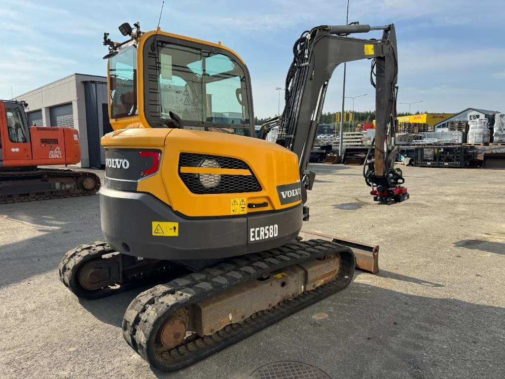 Volvo ECR58D PYÖRITTÄJÄLLÄ - Mini excavator: Foto 5 Volvo ECR58D PYÖRITTÄJÄLLÄ - Mini excavator: Foto 5