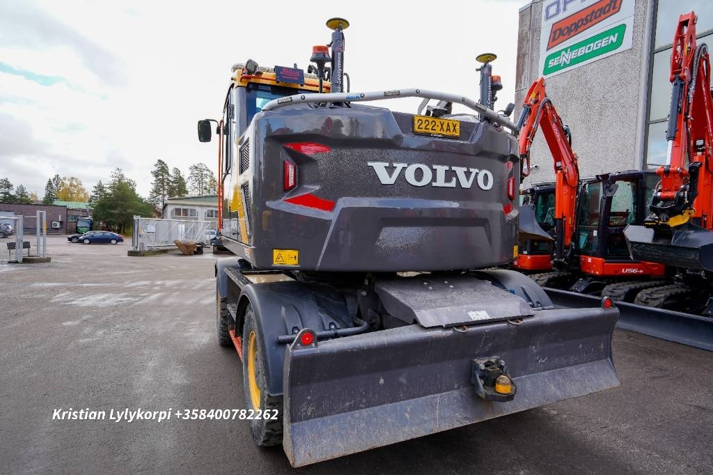 Volvo EWR170E HUIPPUVARUSTEET - Excavator pe roţi: Foto 3 Volvo EWR170E HUIPPUVARUSTEET - Excavator pe roţi: Foto 3