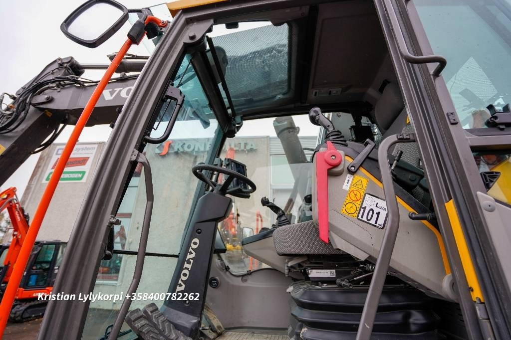 Excavator pe roţi nou Volvo EWR170E STAGE V NOVATRON 3D: Foto 16