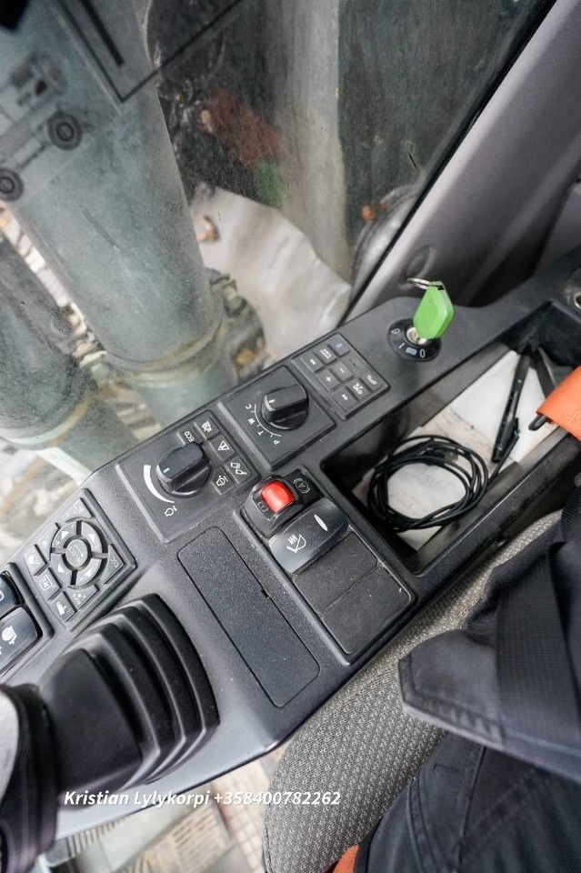 Excavator pe roţi nou Volvo EWR170E STAGE V NOVATRON 3D: Foto 18