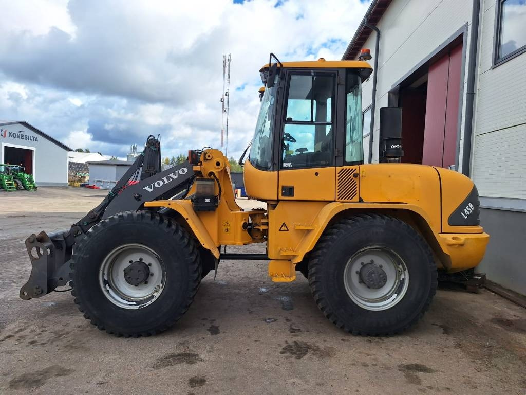 Volvo L45B TPS RASVARI, YM. - Încărcător frontal pe pneuri: Foto 1 Volvo L45B TPS RASVARI, YM. - Încărcător frontal pe pneuri: Foto 1