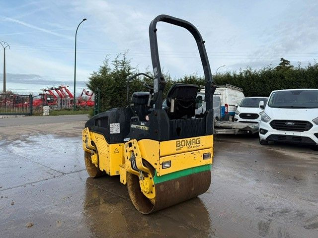 BOMAG BW100 - Cilindru compactor pentru asfalt: Foto 4 BOMAG BW100 - Cilindru compactor pentru asfalt: Foto 4