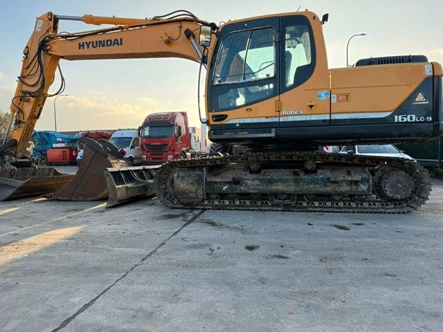 Hyundai Robex 160LC-9. ZSA. 2 Löffel. Klima. - Excavator pe şenile: Foto 4 Hyundai Robex 160LC-9. ZSA. 2 Löffel. Klima. - Excavator pe şenile: Foto 4
