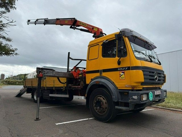 Mercedes-Benz 1827. Kran Palfinger PK13000. - Camion cu macara: Foto 1 Mercedes-Benz 1827. Kran Palfinger PK13000. - Camion cu macara: Foto 1