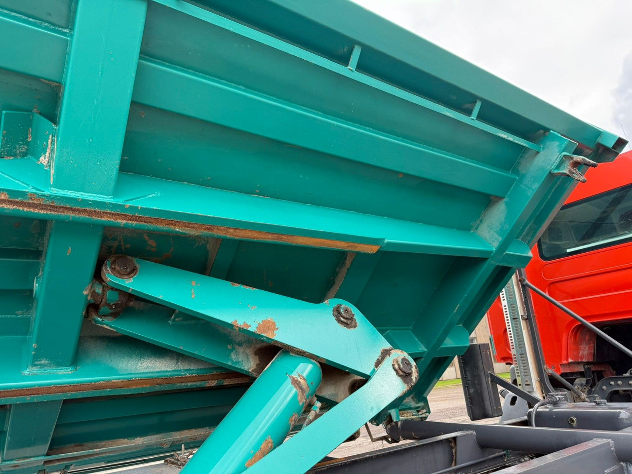 Renault Kerax 6x4. Bordmatic. Meiller Kipper. - Camion basculantă: Foto 4 Renault Kerax 6x4. Bordmatic. Meiller Kipper. - Camion basculantă: Foto 4