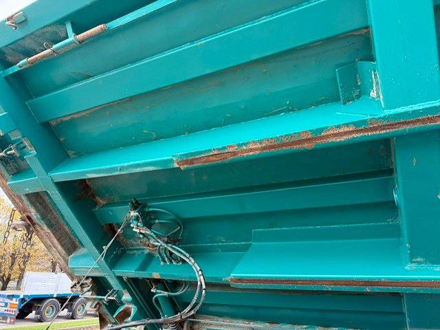 Renault Kerax 6x4. Bordmatic. Meiller Kipper. - Camion basculantă: Foto 5 Renault Kerax 6x4. Bordmatic. Meiller Kipper. - Camion basculantă: Foto 5