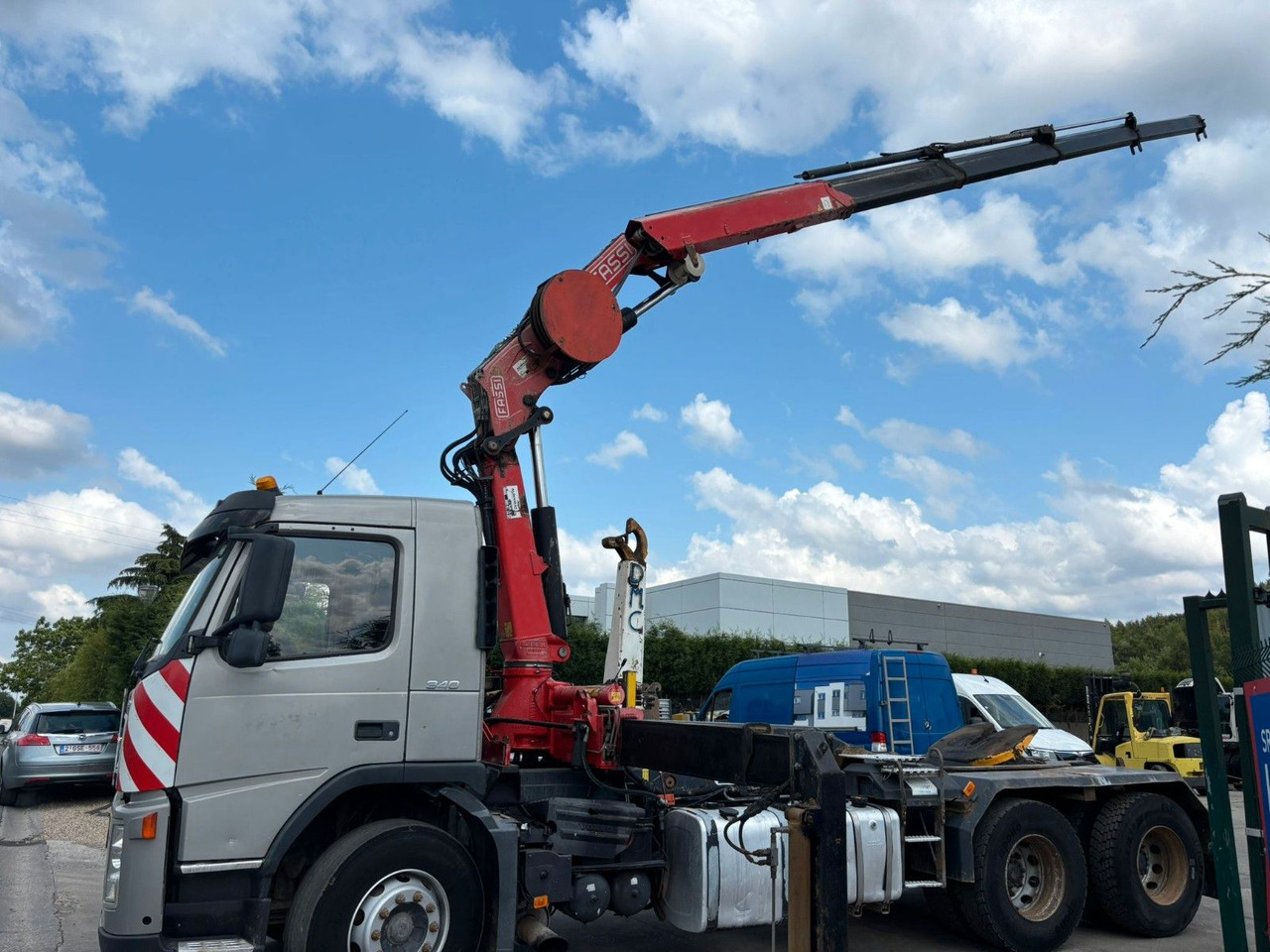 Volvo 6x4. Fassi F195A. Abroll. Funk. Tempomat. - Camion cu macara: Foto 4 Volvo 6x4. Fassi F195A. Abroll. Funk. Tempomat. - Camion cu macara: Foto 4