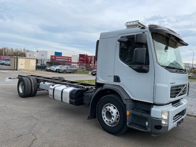 Volvo FE7-300. Klima. Maxi Fahrgestell 7.90m. EU5. - Camion şasiu: Foto 1 Volvo FE7-300. Klima. Maxi Fahrgestell 7.90m. EU5. - Camion şasiu: Foto 1