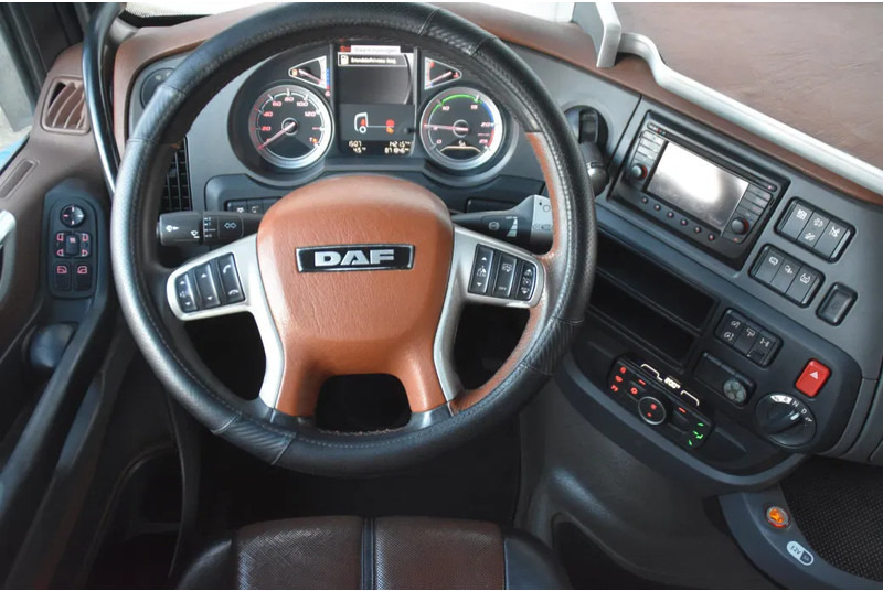 Cap tractor DAF XF 530 SSC 4x2 - RETARDER - PARK. AIRCO - 2 x FUEL TANKS - ALCOA'S - LED - TOP CONDITION -: Foto 6