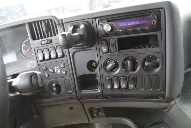 Scania G400 HL 4x2 - RETARDER - 952 TKM - AIRCO - HYDRAULIC SYSTEM - PTO - - Cap tractor: Foto 5 Scania G400 HL 4x2 - RETARDER - 952 TKM - AIRCO - HYDRAULIC SYSTEM - PTO - - Cap tractor: Foto 5