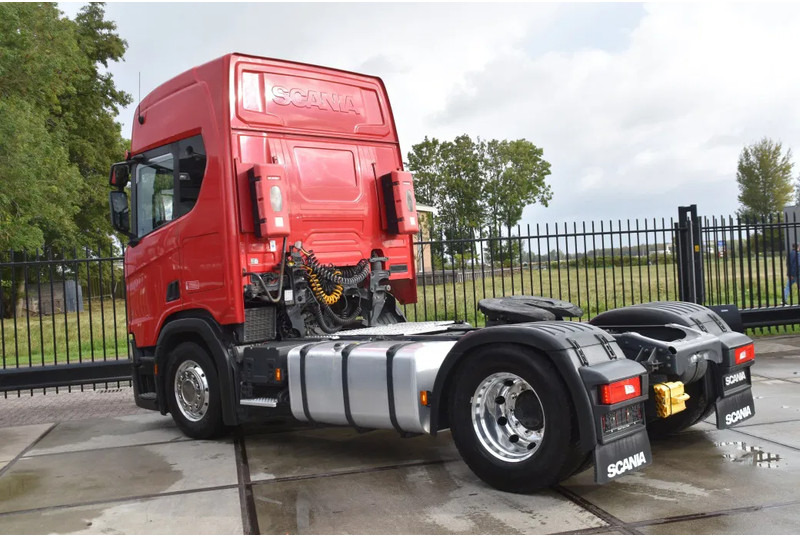 Scania R450 NGS 4x2 - ADR FL - RETARDER - 767 TKM - PTO - PARK. AIRCO - 4 POINT AIR SUSPENSION - ALCOA'S - LED LIGHTS - - Cap tractor: Foto 3 Scania R450 NGS 4x2 - ADR FL - RETARDER - 767 TKM - PTO - PARK. AIRCO - 4 POINT AIR SUSPENSION - ALCOA'S - LED LIGHTS - - Cap tractor: Foto 3