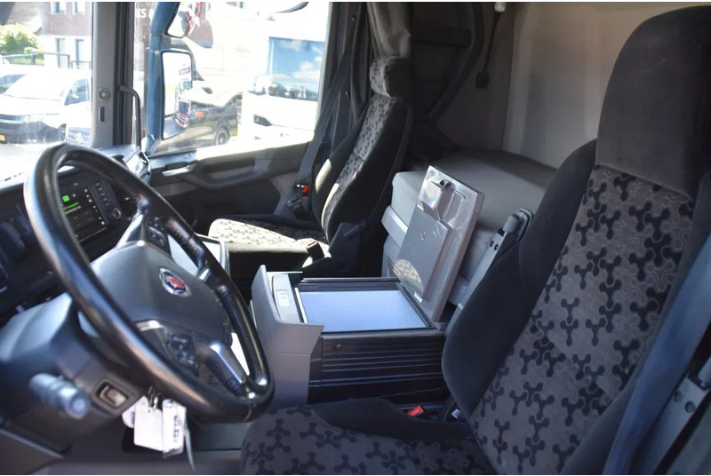 Scania R450 NGS 4x2 - RETARDER - 455 TKM - HYDRAULIC SYSTEM - ACC - NAVI - DIFF. LOCK - EXCELLENT CONDITION - - Cap tractor: Foto 5 Scania R450 NGS 4x2 - RETARDER - 455 TKM - HYDRAULIC SYSTEM - ACC - NAVI - DIFF. LOCK - EXCELLENT CONDITION - - Cap tractor: Foto 5