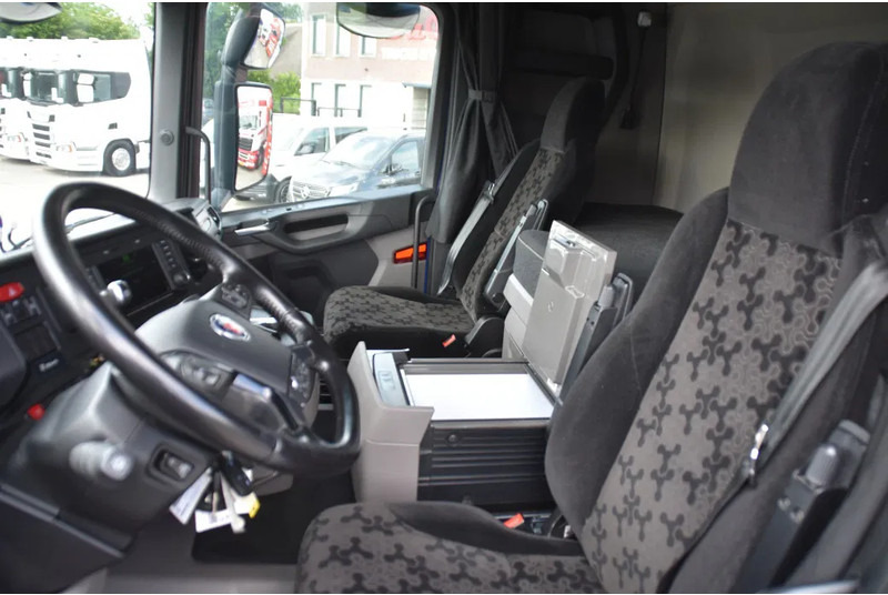 Scania R530 V8 NGS 4x2 - ADR FL - RETARDER - 253 TKM - ACC - NAVI - PTO - DIFF. LOCK - EXCELLENT CONDITION - - Cap tractor: Foto 5 Scania R530 V8 NGS 4x2 - ADR FL - RETARDER - 253 TKM - ACC - NAVI - PTO - DIFF. LOCK - EXCELLENT CONDITION - - Cap tractor: Foto 5
