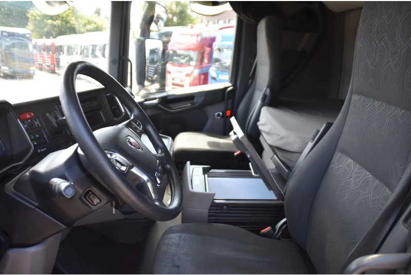 Scania S450 NGS 4x2NB - FULL AIR - 847 TKM - RETARDER - PARK. AIRCO - 2 x FUEL TANKS - TOP CONDITION - - Cap tractor: Foto 5 Scania S450 NGS 4x2NB - FULL AIR - 847 TKM - RETARDER - PARK. AIRCO - 2 x FUEL TANKS - TOP CONDITION - - Cap tractor: Foto 5