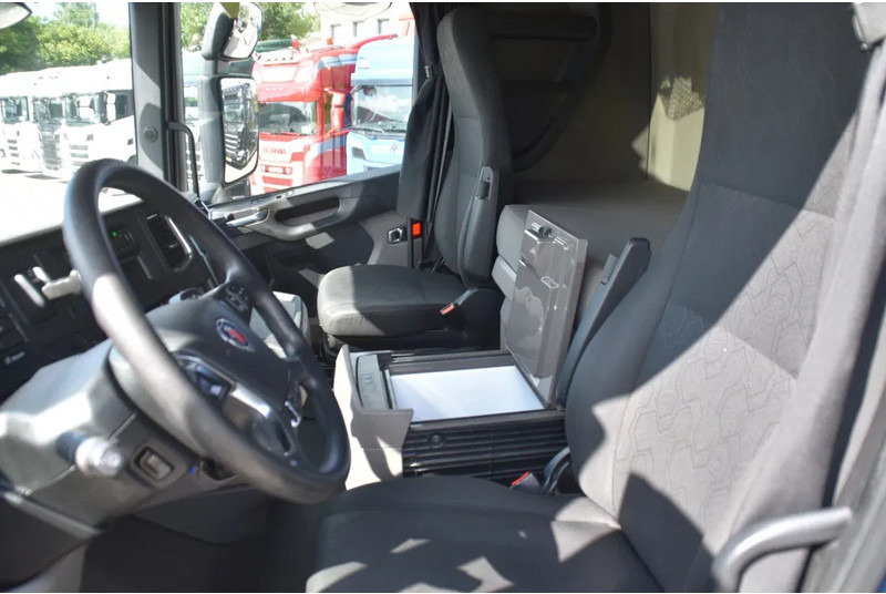 Scania S450 NGS 4x2NB - FULL AIR - RETARDER - ACC - PARK. AIRCO - 2 x FUEL TANKS - TOP CONDITION - - Cap tractor: Foto 5 Scania S450 NGS 4x2NB - FULL AIR - RETARDER - ACC - PARK. AIRCO - 2 x FUEL TANKS - TOP CONDITION - - Cap tractor: Foto 5