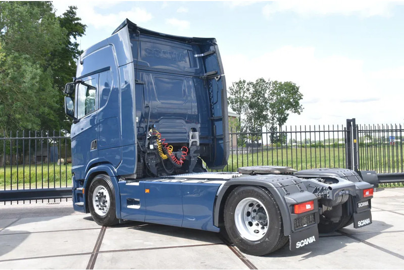 Scania S450 NGS 4x2NB - FULL AIR - RETARDER - ACC - PARK. AIRCO - 2 x FUEL TANKS - TOP CONDITION - - Cap tractor: Foto 3 Scania S450 NGS 4x2NB - FULL AIR - RETARDER - ACC - PARK. AIRCO - 2 x FUEL TANKS - TOP CONDITION - - Cap tractor: Foto 3