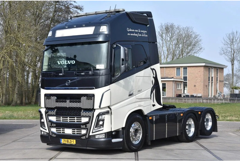 Volvo FH 16.750 Globetrotter XL 6x2 - RETARDER - FULL AIR - PARK. AIRCO - DYNAMIC STEERING - SLIDING FIFTH WHEEL - ALCOA'S - TOP CONDI - Cap tractor: Foto 2 Volvo FH 16.750 Globetrotter XL 6x2 - RETARDER - FULL AIR - PARK. AIRCO - DYNAMIC STEERING - SLIDING FIFTH WHEEL - ALCOA'S - TOP CONDI - Cap tractor: Foto 2