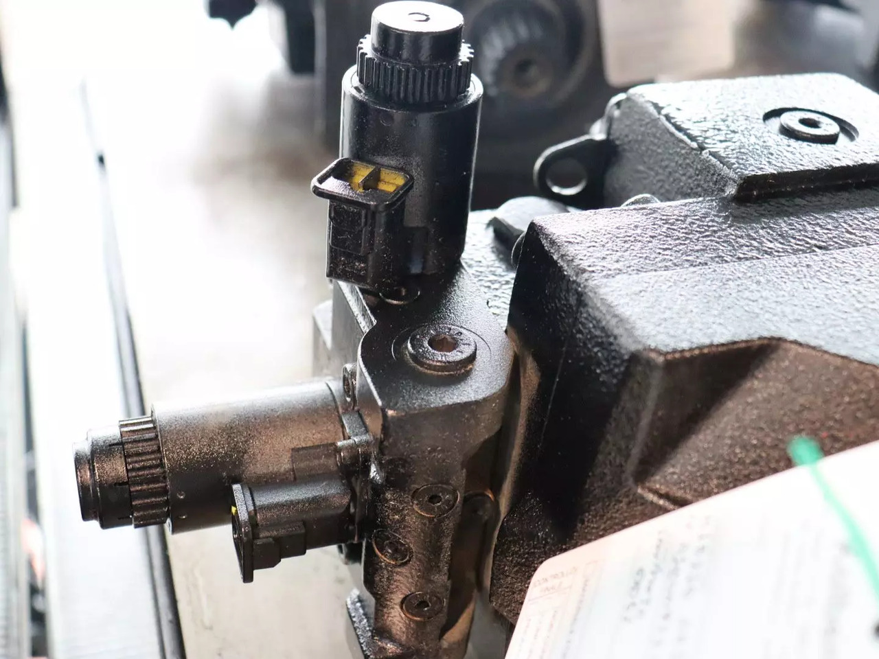 DANFOSS / SAUER H1B110-AK1-K1-NCRADNJNNA10NN027N25NNN - Motor hidraulic pentru Utilaje constructii: Foto 2 DANFOSS / SAUER H1B110-AK1-K1-NCRADNJNNA10NN027N25NNN - Motor hidraulic pentru Utilaje constructii: Foto 2