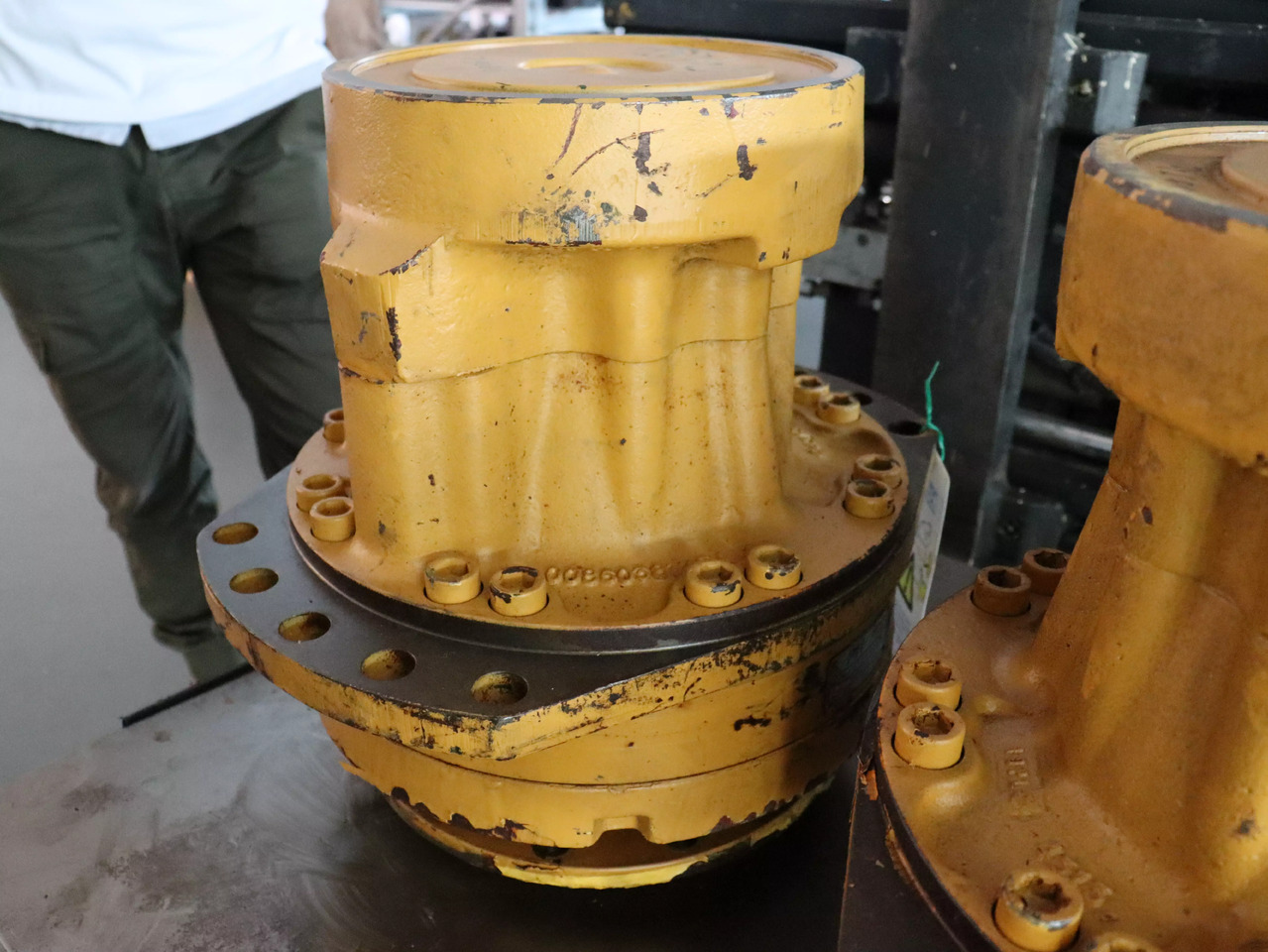 POCLAIN MS18-2-A21-F21-1410-5000 - Motor hidraulic pentru Utilaje constructii: Foto 1 POCLAIN MS18-2-A21-F21-1410-5000 - Motor hidraulic pentru Utilaje constructii: Foto 1