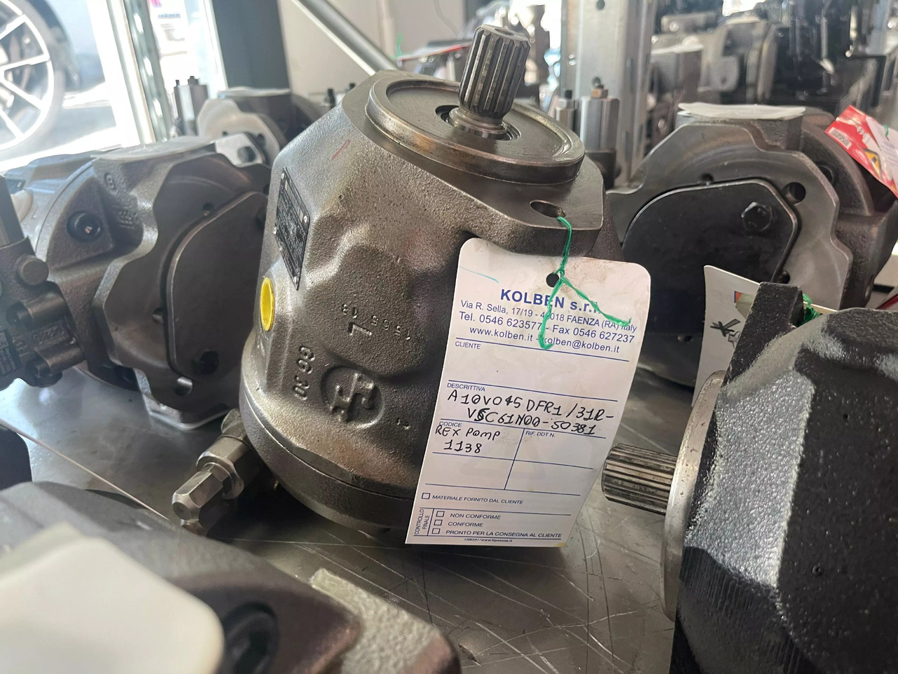 REXROTH A10VO45DFR1/31R-VC61N00 - Pompa hidraulica pentru Stivuitor: Foto 2 REXROTH A10VO45DFR1/31R-VC61N00 - Pompa hidraulica pentru Stivuitor: Foto 2