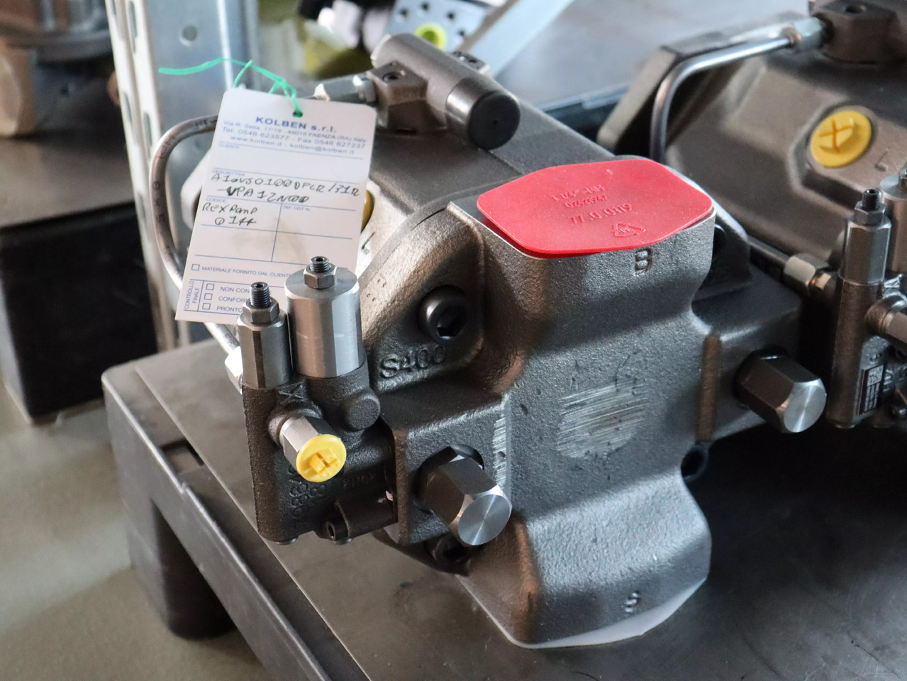REXROTH A10VSO100DFLR/31R-VPA12N00 - Pompa hidraulica pentru Utilaje constructii: Foto 2 REXROTH A10VSO100DFLR/31R-VPA12N00 - Pompa hidraulica pentru Utilaje constructii: Foto 2