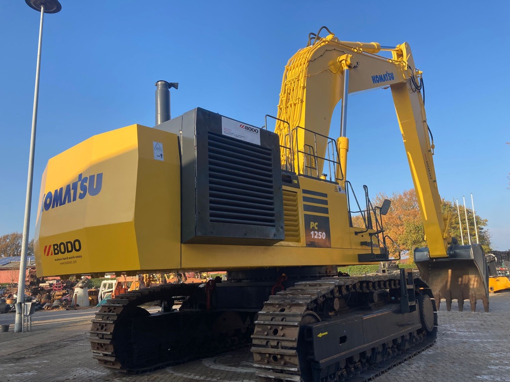 KOMATSU PC1250-7 - Excavator pe şenile: Foto 1 KOMATSU PC1250-7 - Excavator pe şenile: Foto 1
